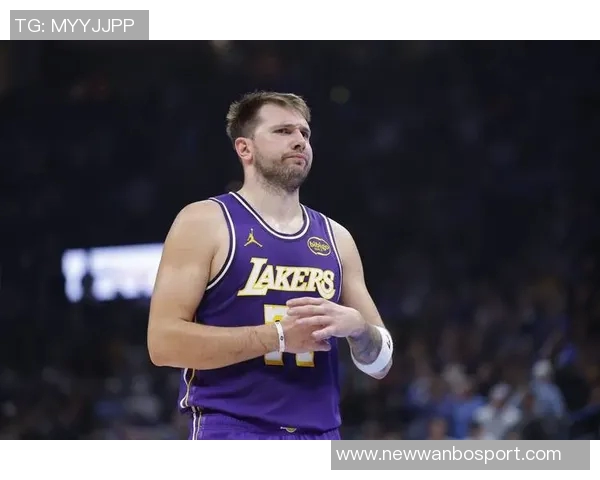 湖人新赛季四场比赛均有球员得分40东契奇和里夫斯表现惊艳 湖人新赛季四场比赛均有球员得分40东契奇和里夫斯表现惊艳