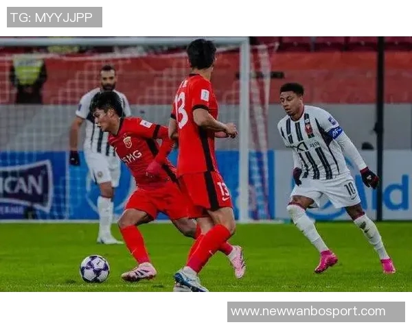 上海海港与首尔FC激战成平射门数据持平但射正差距明显