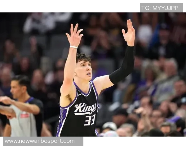 拉拉维亚谈与詹东的对抗经历称同队合作是莫大荣幸