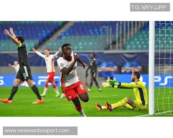 德里赫特谈曼联本赛季目标力争重返欧冠展现球队进步与提升潜力